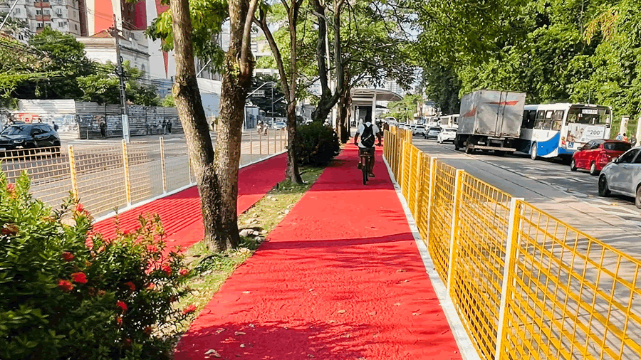 Ciclovia da Av. Almirante Barroso liberada após reforma da estação do BRT